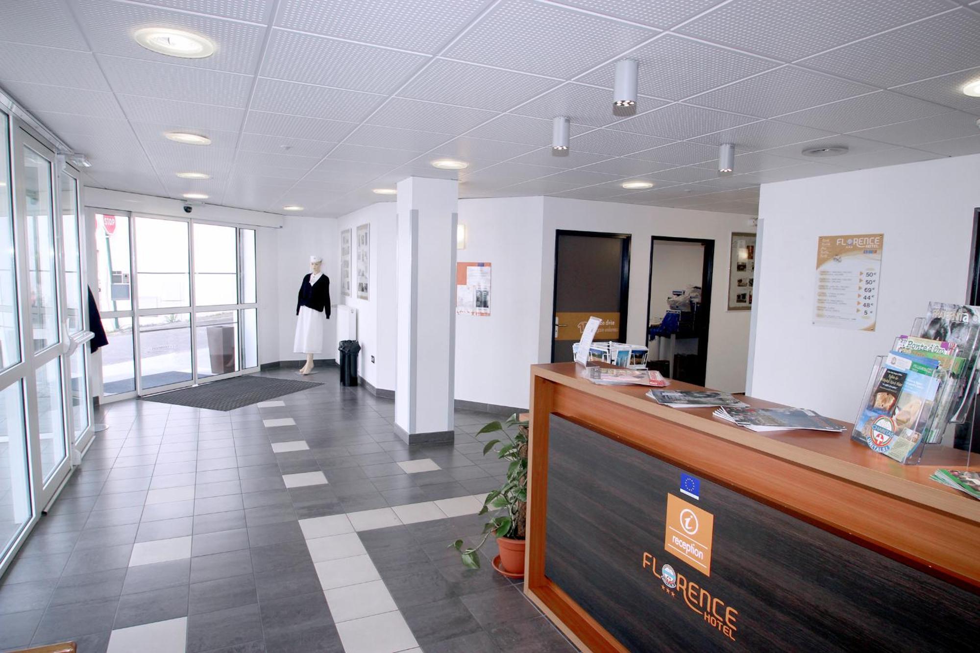 Hotel Florence Lourdes Bagian luar foto